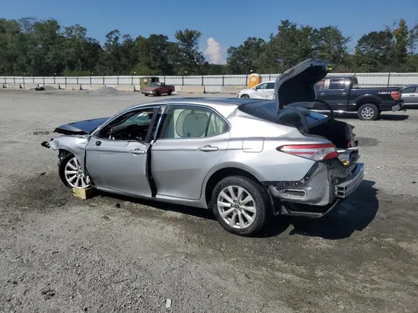JTNB11HKXJ3015425 2018 TOYOTA CAMRY - Image 2