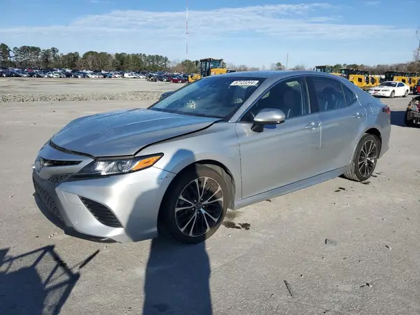 JTNB11HKXJ3016400 2018 TOYOTA CAMRY - Image 1