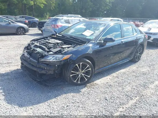 JTNB11HKXJ3016428 2018 TOYOTA CAMRY - Image 2