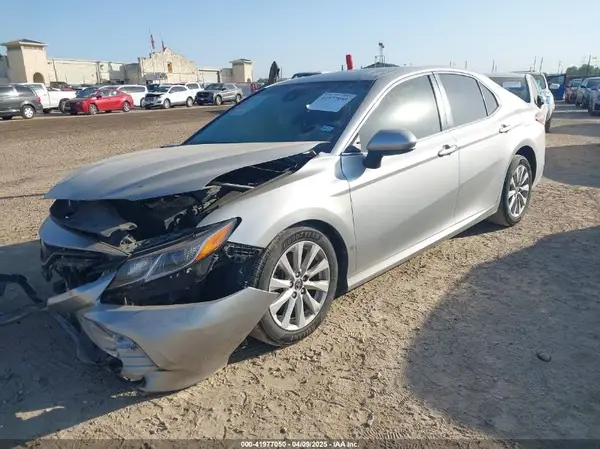JTNB11HKXJ3017594 2018 TOYOTA CAMRY - Image 2