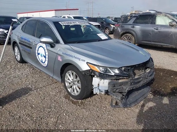 JTNB11HKXJ3018955 2018 TOYOTA CAMRY - Image 1