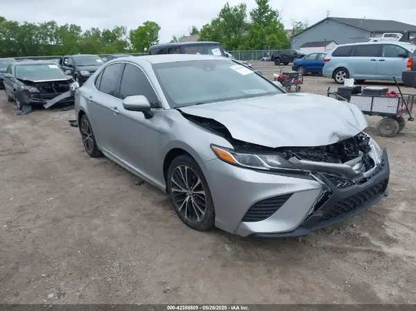 JTNB11HKXJ3019345 2018 TOYOTA CAMRY - Image 1