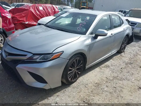 JTNB11HKXJ3019619 2018 TOYOTA CAMRY - Image 2