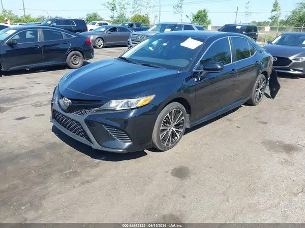 JTNB11HKXJ3020432 2018 TOYOTA CAMRY - Image 2