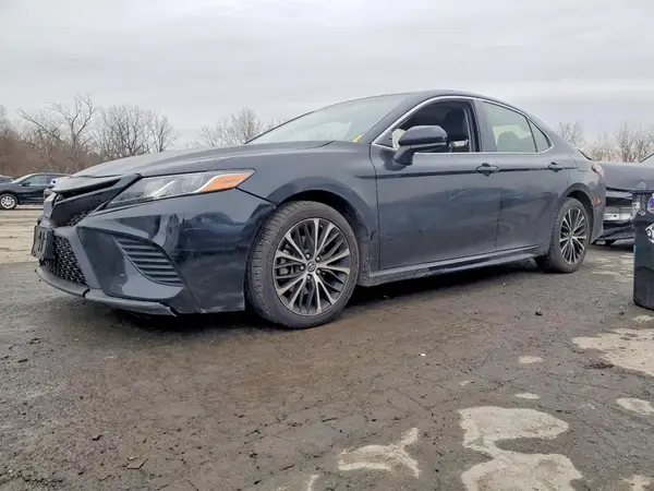 JTNB11HKXJ3020463 2018 TOYOTA CAMRY - Image 1