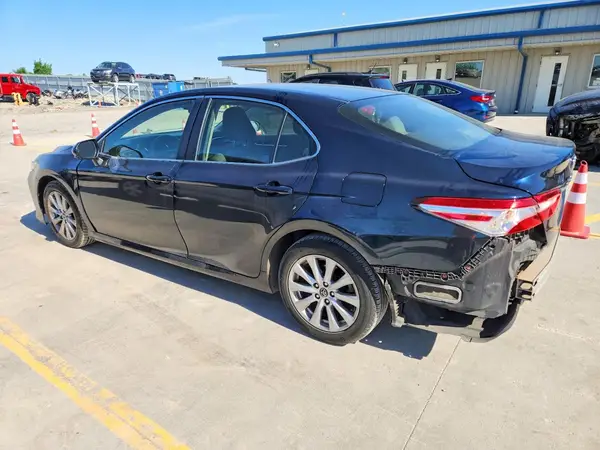 JTNB11HKXJ3023086 2018 TOYOTA CAMRY - Image 2