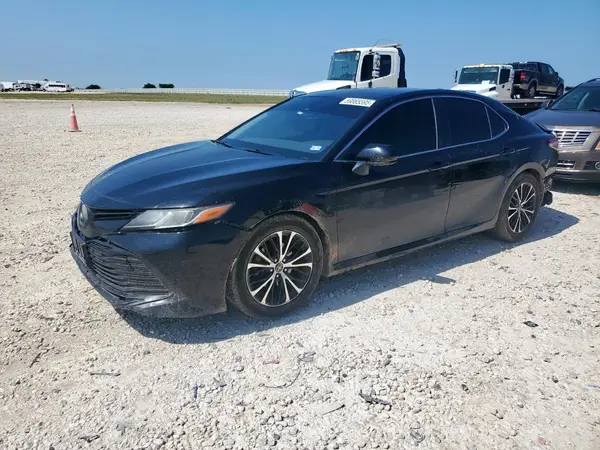 JTNB11HKXJ3025825 2018 TOYOTA CAMRY - Image 1