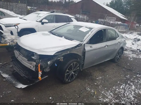 JTNB11HKXJ3026876 2018 TOYOTA CAMRY - Image 2