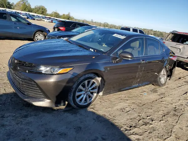 JTNB11HKXJ3027588 2018 TOYOTA CAMRY - Image 1