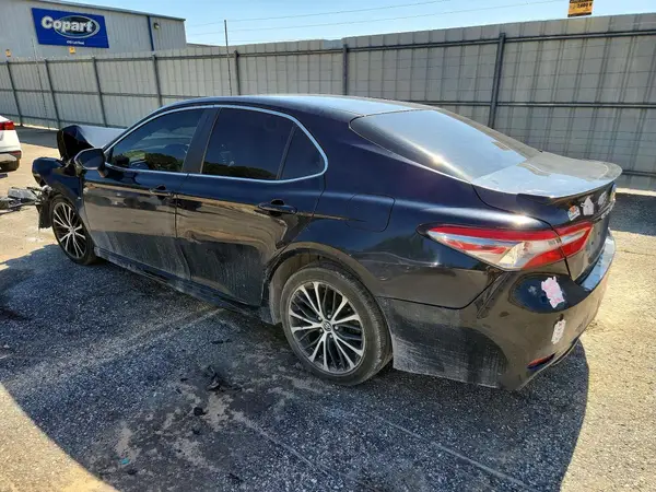 JTNB11HKXJ3028059 2018 TOYOTA CAMRY - Image 2