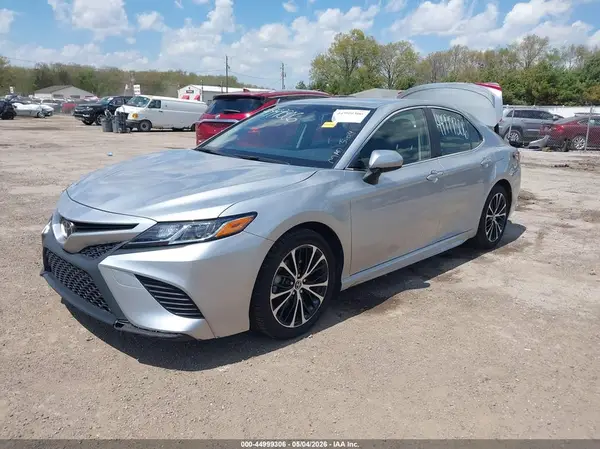 JTNB11HKXJ3031043 2018 TOYOTA CAMRY - Image 2