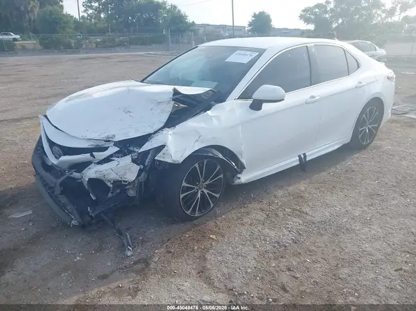 JTNB11HKXJ3033195 2018 TOYOTA CAMRY - Image 2