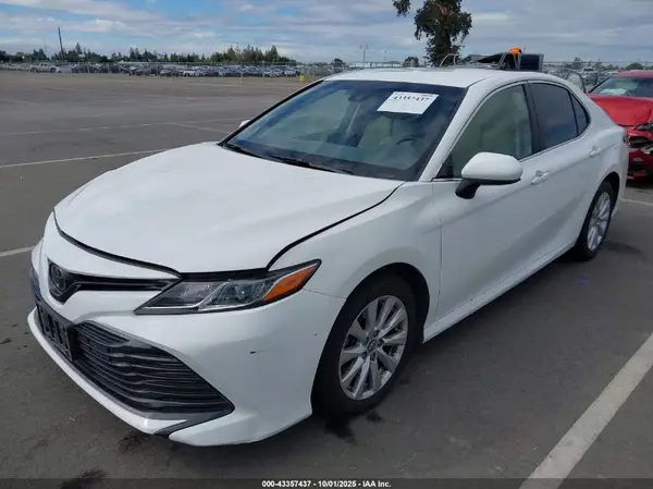 JTNB11HKXJ3033374 2018 TOYOTA CAMRY - Image 2