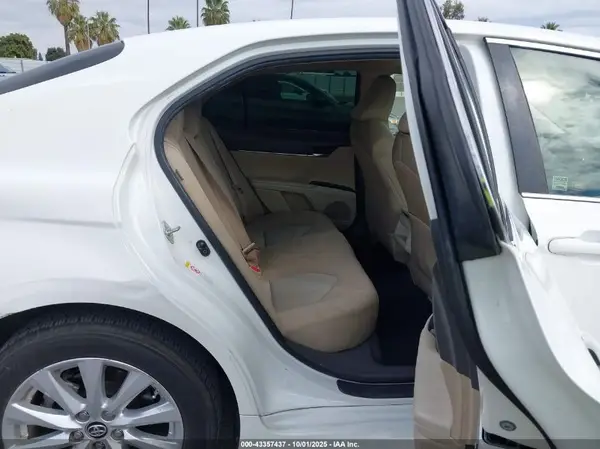 JTNB11HKXJ3033374 2018 TOYOTA CAMRY - Image 8