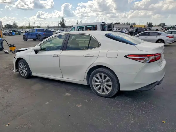 JTNB11HKXJ3034296 2018 TOYOTA CAMRY - Image 2