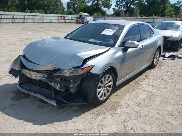JTNB11HKXJ3034735 2018 TOYOTA CAMRY - Image 2