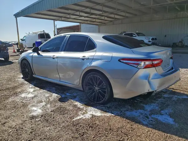 JTNB11HKXJ3034881 2018 TOYOTA CAMRY - Image 2