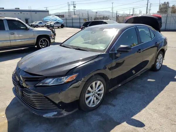 JTNB11HKXJ3035187 2018 TOYOTA CAMRY - Image 1