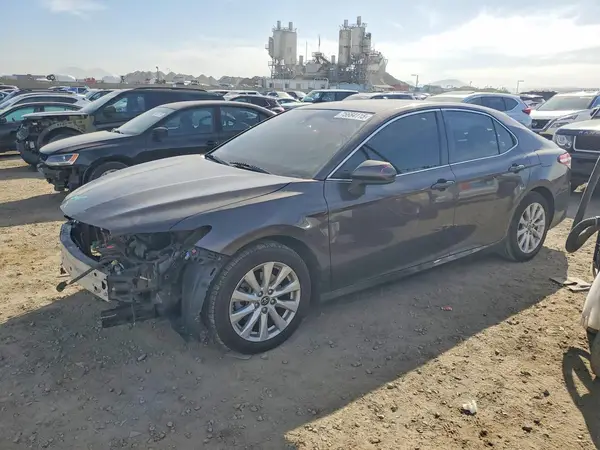JTNB11HKXJ3040096 2018 TOYOTA CAMRY - Image 1
