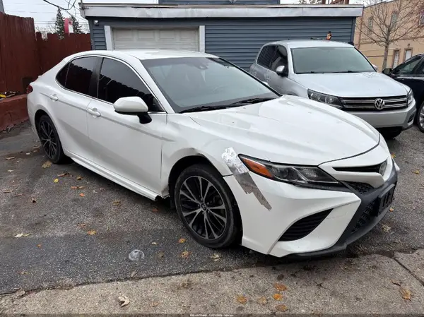 JTNB11HKXJ304129 2018 TOYOTA CAMRY - Image 1