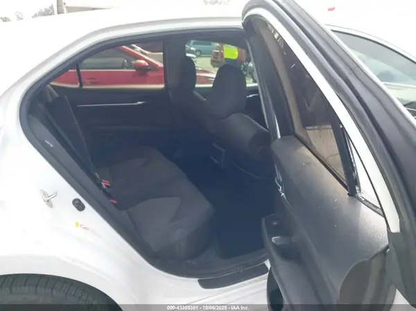 JTNB11HKXJ3041748 2018 TOYOTA CAMRY - Image 8