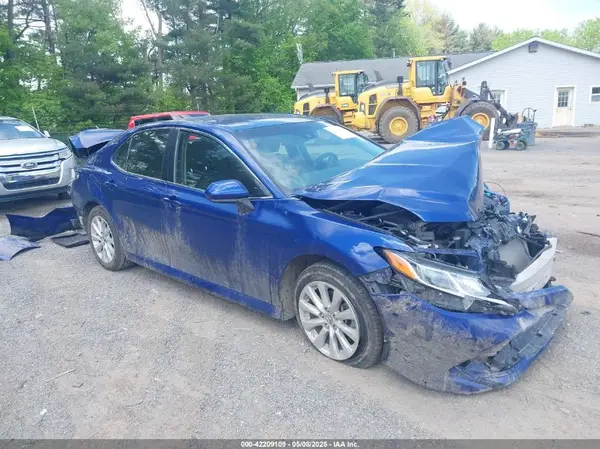 JTNB11HKXJ3042883 2018 TOYOTA CAMRY - Image 1