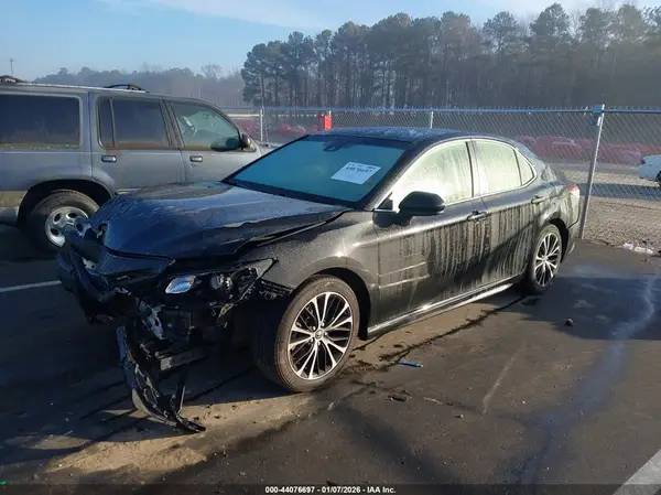 JTNB11HKXJ3045959 2018 TOYOTA CAMRY - Image 2