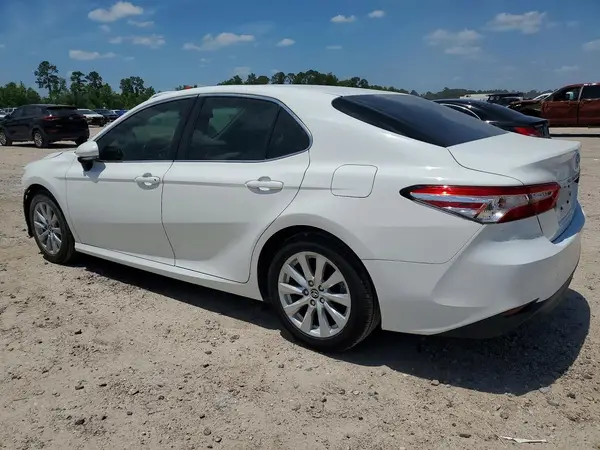 JTNB11HKXJ3046268 2018 TOYOTA CAMRY - Image 2