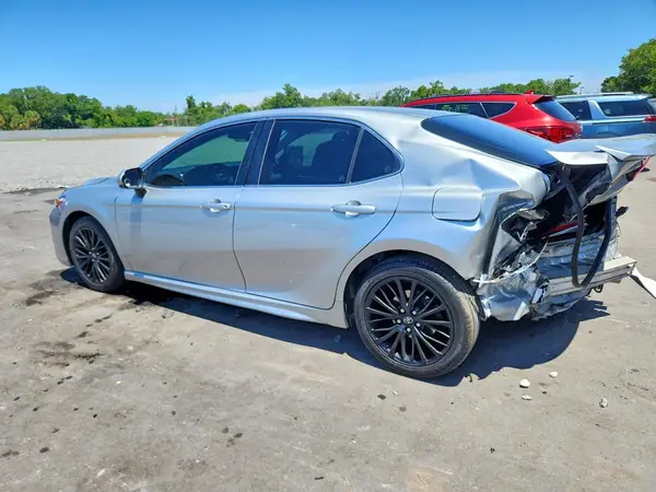 JTNB11HKXJ3048635 2018 TOYOTA CAMRY - Image 2