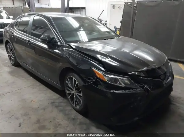 JTNB11HKXJ3048974 2018 TOYOTA CAMRY - Image 1