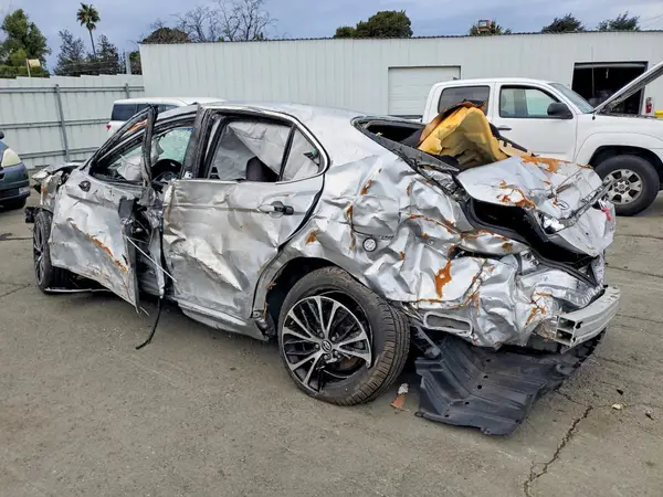 JTNB11HKXJ3051809 2018 TOYOTA CAMRY - Image 2