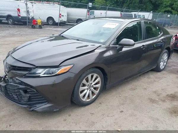 JTNB11HKXJ3067976 2018 TOYOTA CAMRY - Image 2