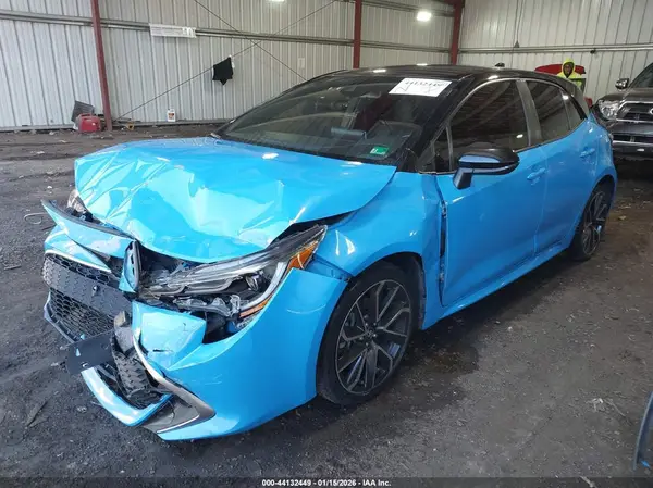 JTNC4MBE0M3107678 2021 TOYOTA COROLLA - Image 2