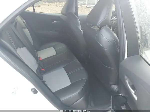 JTNC4MBE0M3127462 2021 TOYOTA COROLLA - Image 8