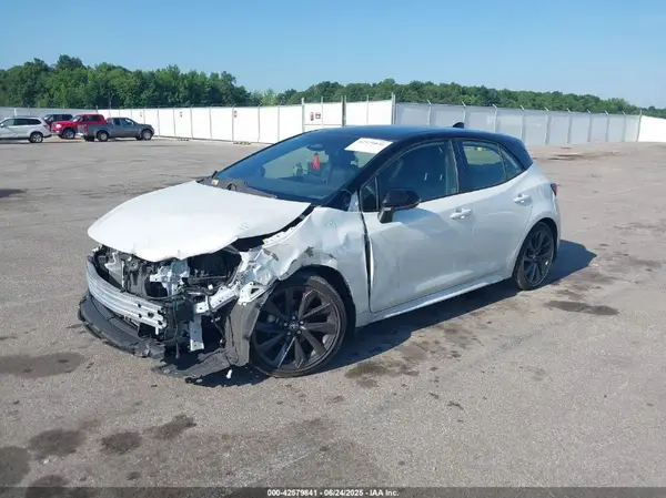 JTNC4MBE0R3217931 2024 TOYOTA COROLLA - Image 2