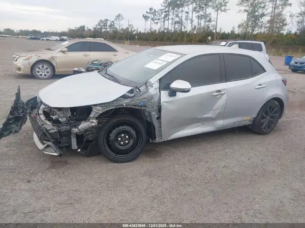 JTNC4MBE0R3224331 2024 TOYOTA COROLLA - Image 2