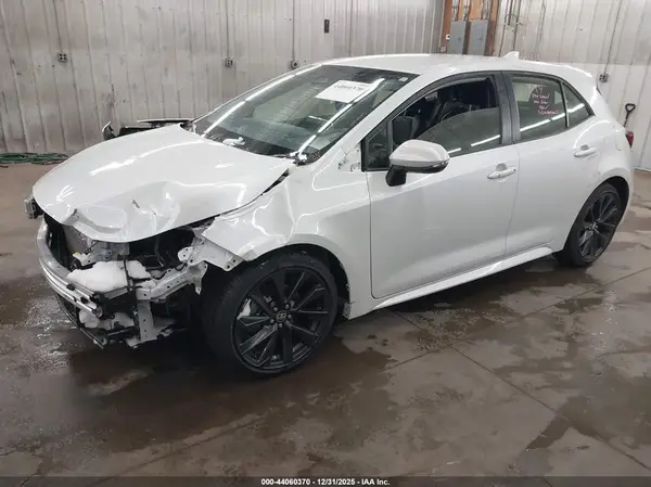 JTNC4MBE0S3245895 2025 TOYOTA COROLLA - Image 2