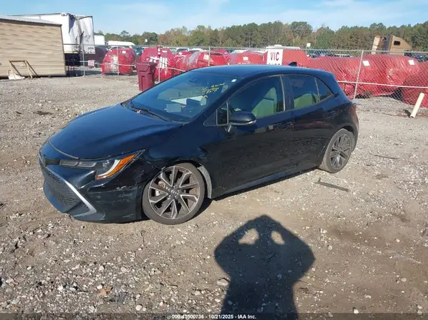 JTNC4MBE1M3115675 2021 TOYOTA COROLLA - Image 2