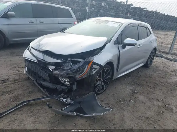 JTNC4MBE3M3135569 2021 TOYOTA COROLLA - Image 2