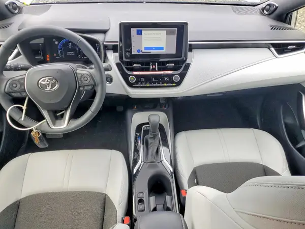 JTNC4MBE3T3258108 2026 TOYOTA COROLLA - Image 8