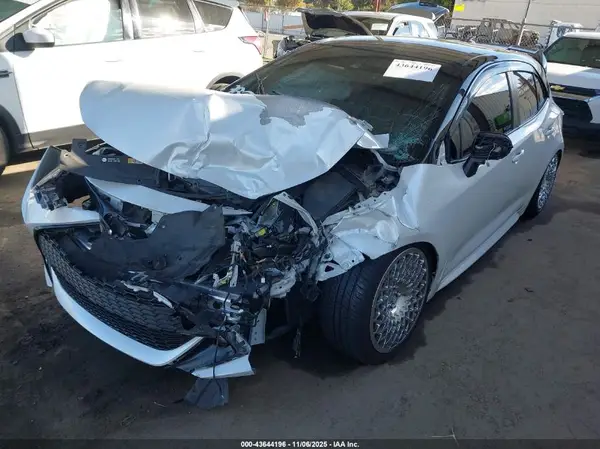 JTNC4MBE5M3131474 2021 TOYOTA COROLLA - Image 2