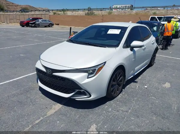JTNC4MBE6R3226469 2024 TOYOTA COROLLA - Image 2