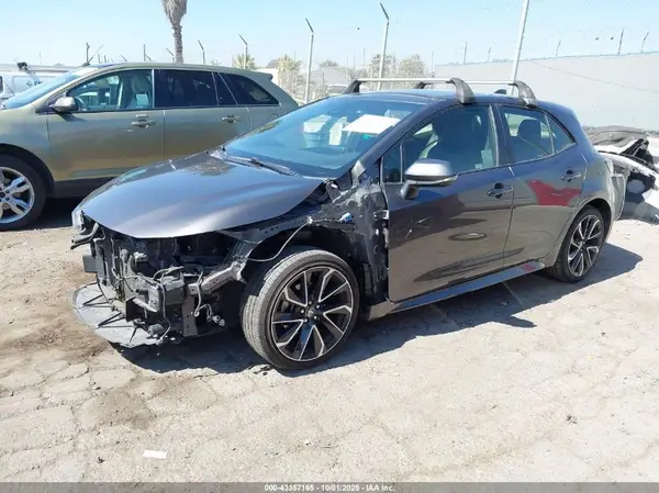 JTNC4MBE8M3129024 2021 TOYOTA COROLLA - Image 2