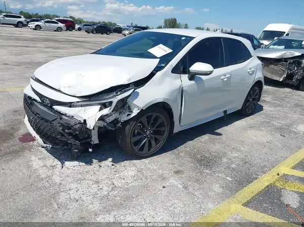JTNC4MBEXS3250537 2025 TOYOTA COROLLA - Image 2