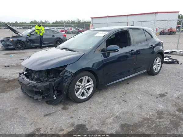 JTND4MBE0M3120399 2021 TOYOTA COROLLA - Image 2