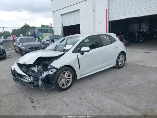 JTND4MBE0M3144394 2021 TOYOTA COROLLA - Image 2