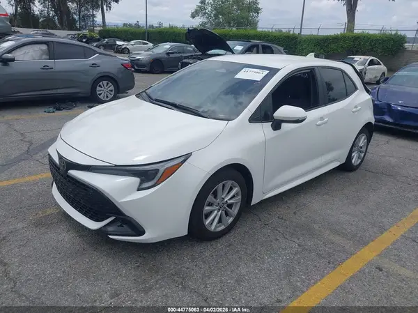 JTND4MBE0S3246761 2025 TOYOTA COROLLA - Image 2
