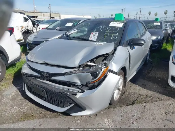 JTND4MBE1M3138104 2021 TOYOTA COROLLA - Image 2