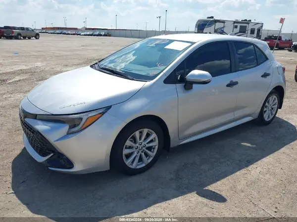 JTND4MBE1S3237826 2025 TOYOTA COROLLA - Image 2