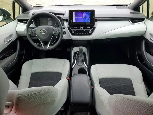 JTND4MBE1S3243478 2025 TOYOTA COROLLA - Image 8